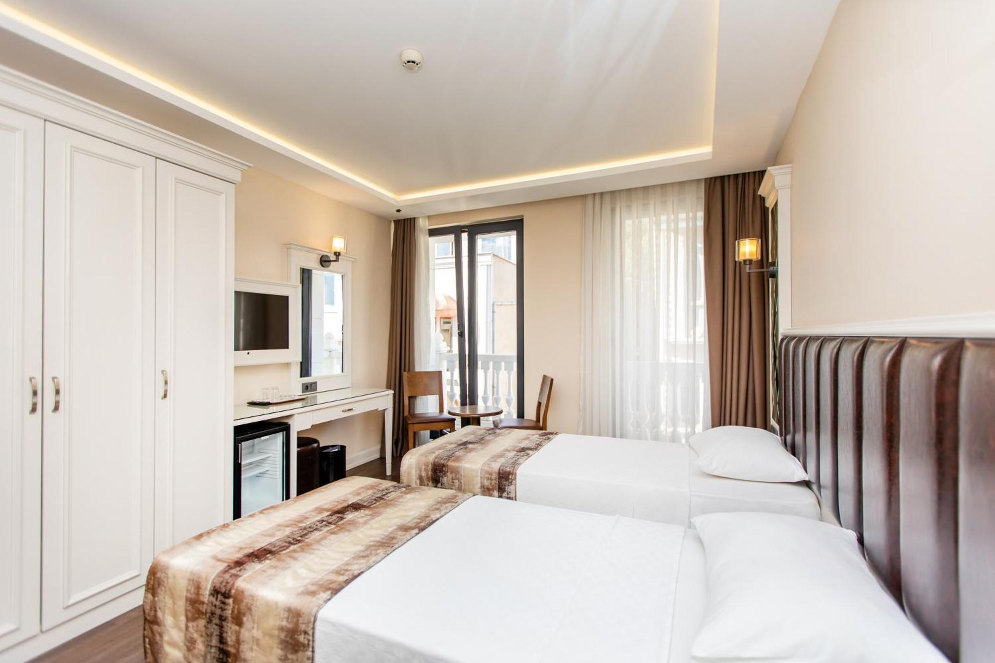 Morava Hotel Istanbul Exterior photo